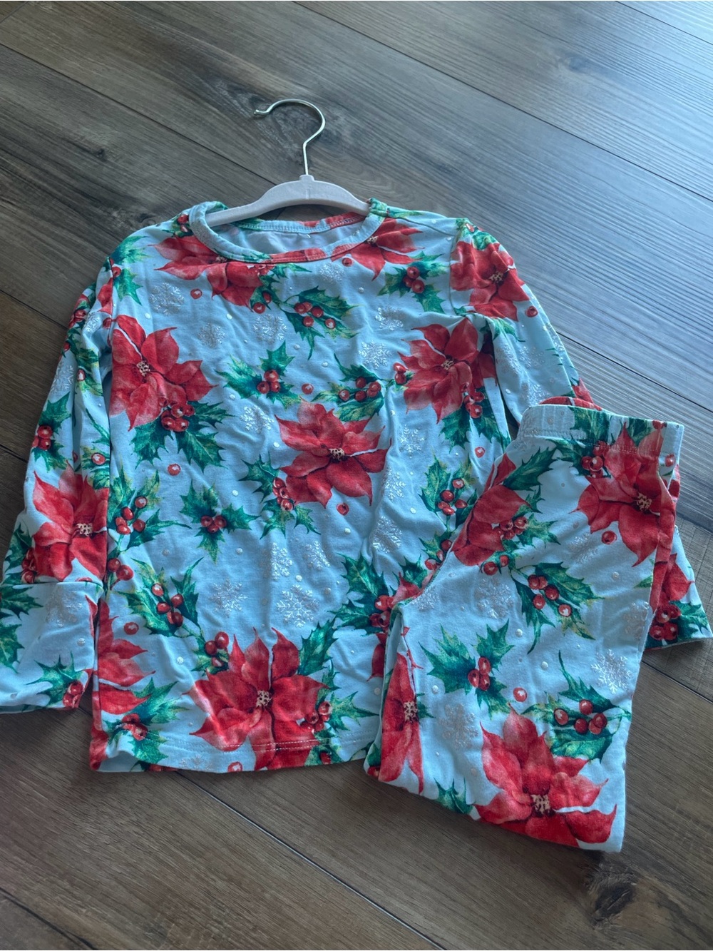 Posh Peanut Red & Green Poinsettia Kids Pajama Set